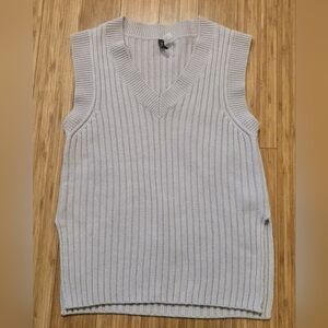 Divided H&M Ribbed Knit Sleeveless Sweater Vest